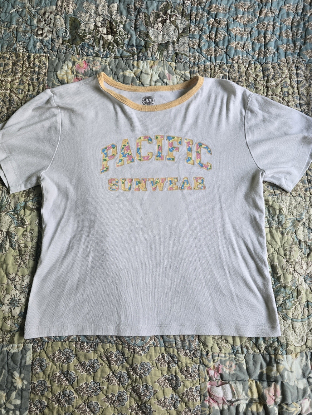 PacSun Cotton Floral Graphic Tee Juniors Size Medium